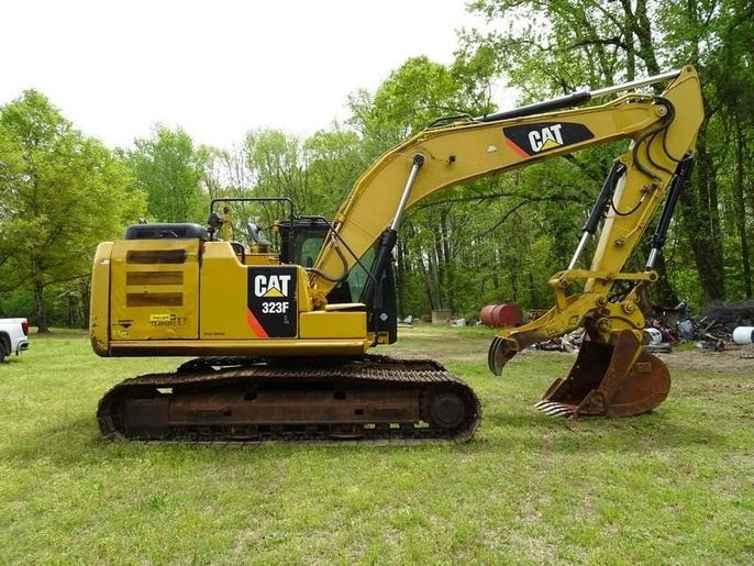 2015 CAT 323FL Excavator 