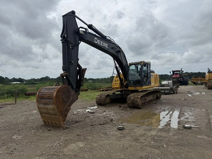 2020 John Deere 210GLC Excavator