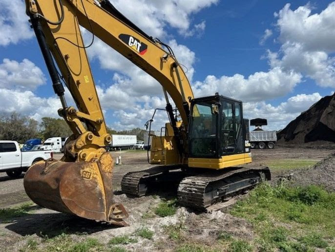 2019 CAT 325FL Excavator