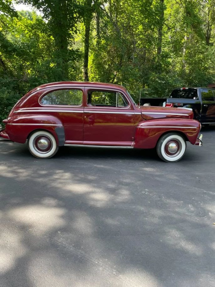 1946 Ford Super Deluxe