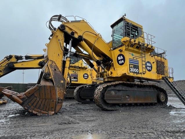 FOR SALE :  2 X PC300-6 BACK HOES all components available 