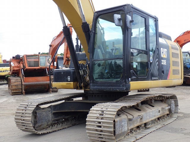 Model: CAT 320E Serial: SXE03019