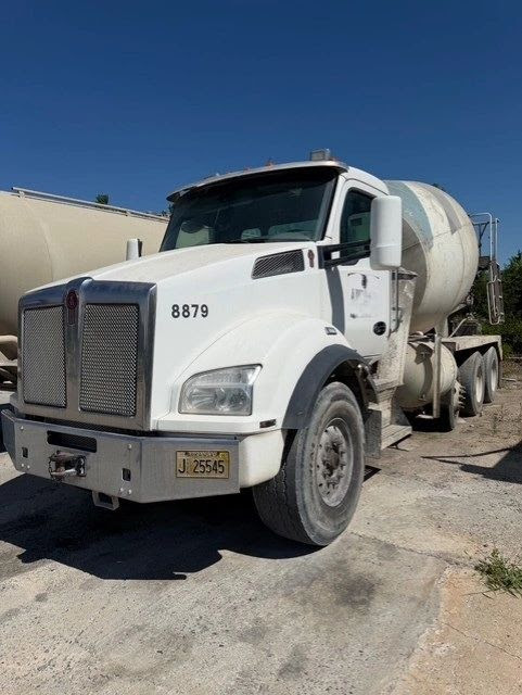 (4) 2018 Kenworth T880 Concrete Mixer Trucks