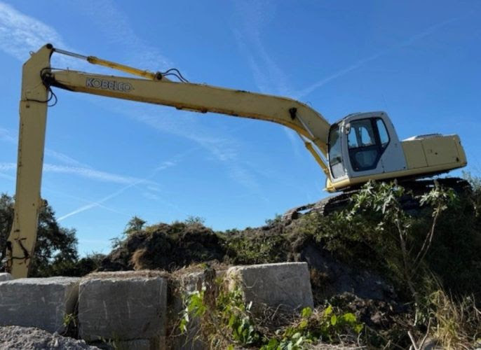 2001 Kobelco SK210LC 50’ Long Reach Excavator
