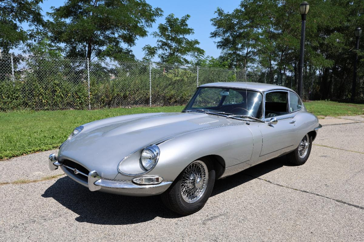 1968 Jaguar XKE Series 1½ 2+2