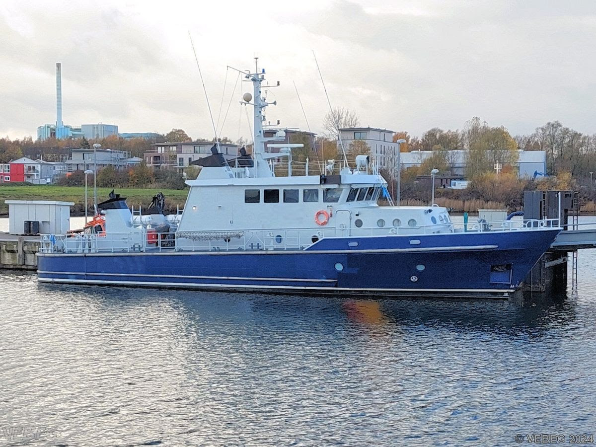 Coastguard / survey vessel