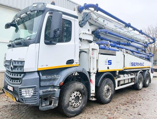 *Concrete Pump Truck**