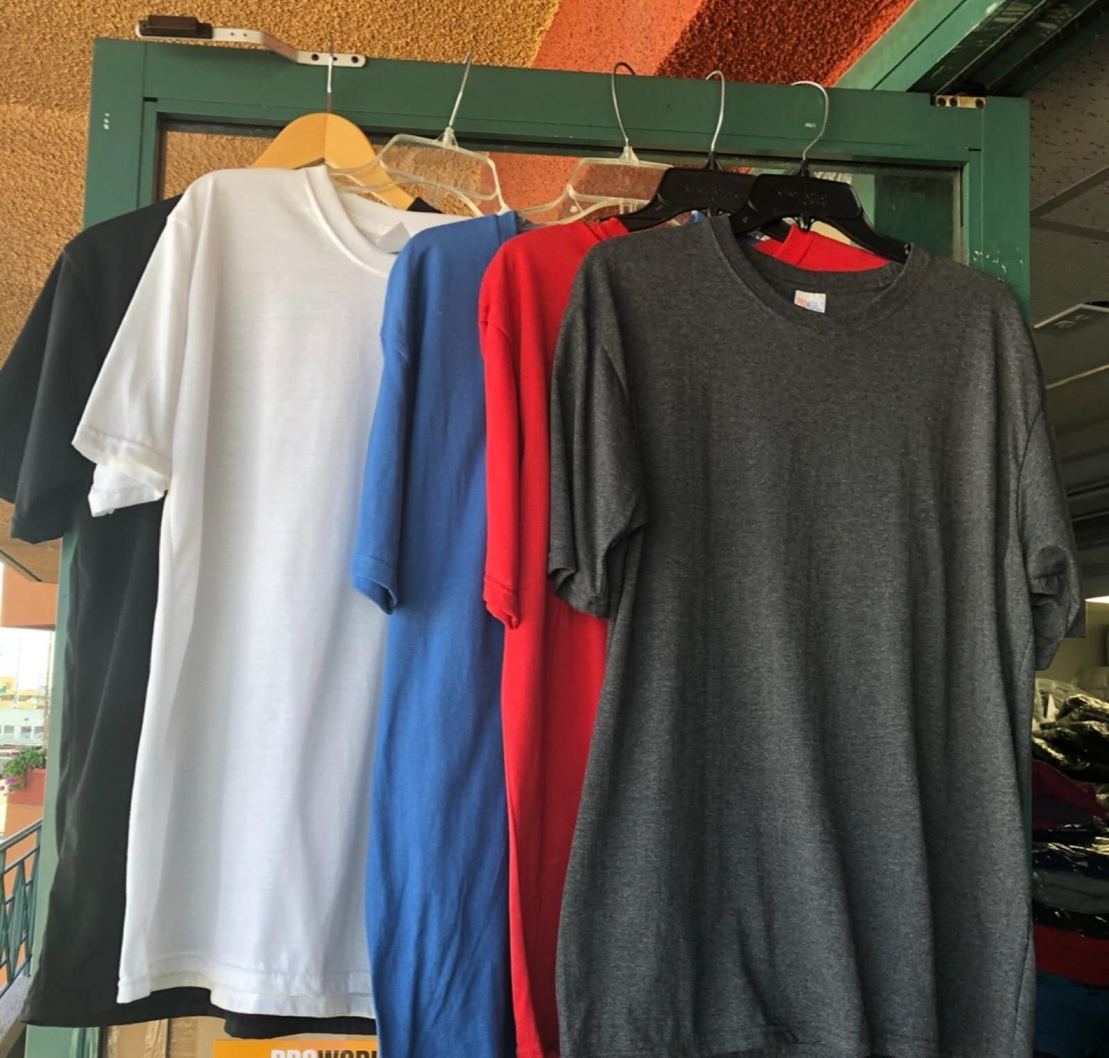 Mens T-Shirts. 60,000 Pieces. EXW Los Angeles $0.90 Piece.