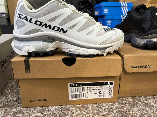 Salomon shoes China