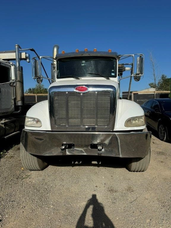 2018 Peterbilt 348 Roll Off Truck