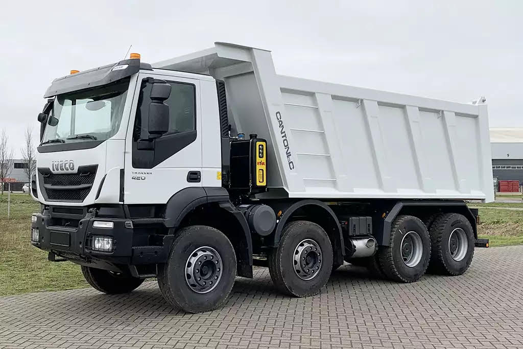 Iveco Trakker AD410T42H 8x4 Tipper Truck