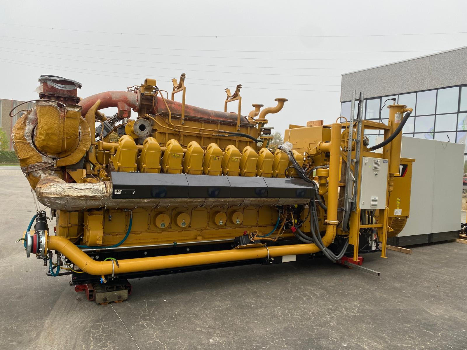 For Sale - CAT G3520E 2000 kw 50HZ 400v