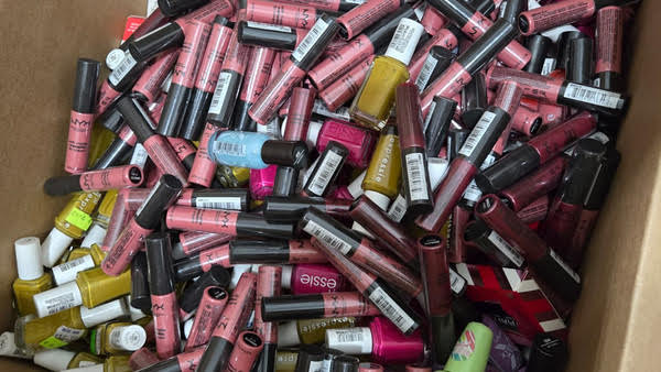 LOreal, Maybelline & more Cosmetics FOB Florida