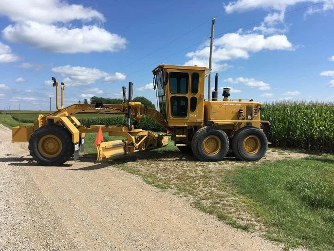 1977 CAT 140G Road Grader