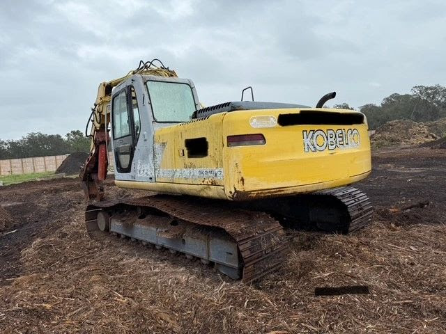 2000 Kobelco SK210LC Excavator (Parts Unit)