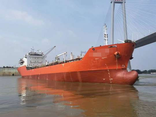 Ref. No. : BNC-BT-6163-09 (M/T TBN),  BITUMEN TANKER