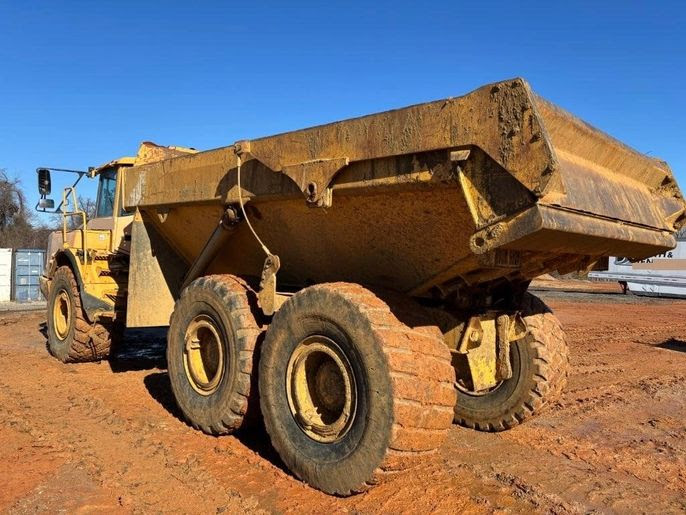 2007 Volvo A30D Off Road Truck, w/tailgate