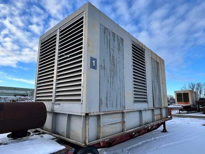 Cummins 1250KW / KTA50-G3 standby Diesel Generator, 500 Hours! 