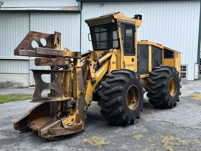 2016 Tigercat 718E Feller Buncher