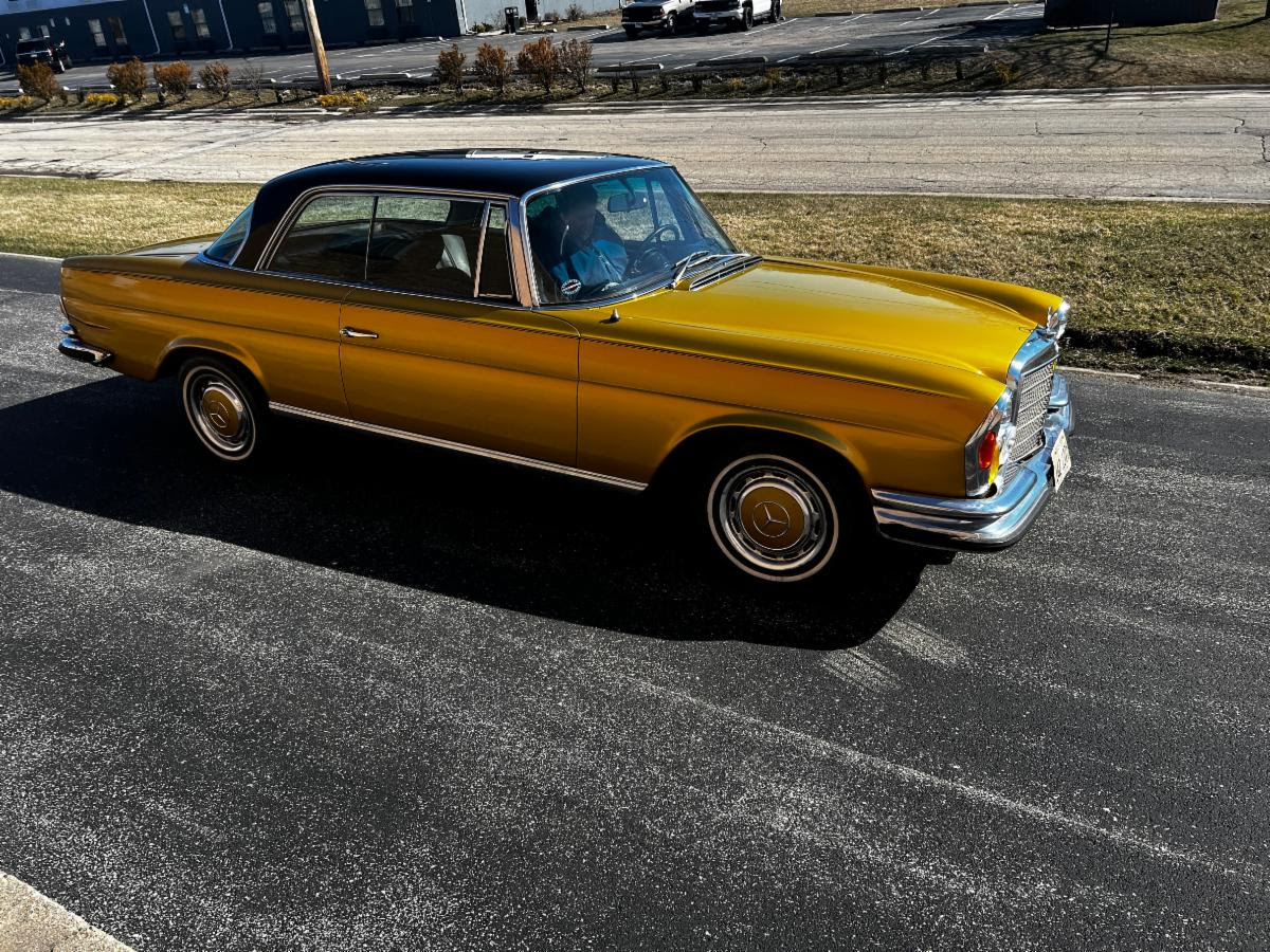 Discounted 1971 Mercedes 280SE 3.5 Coupe 4 Speed