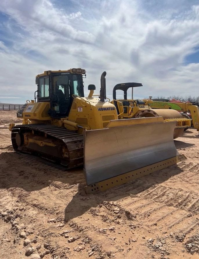 2021 Komatsu D71PX Dozer, Multi Shank Ripper