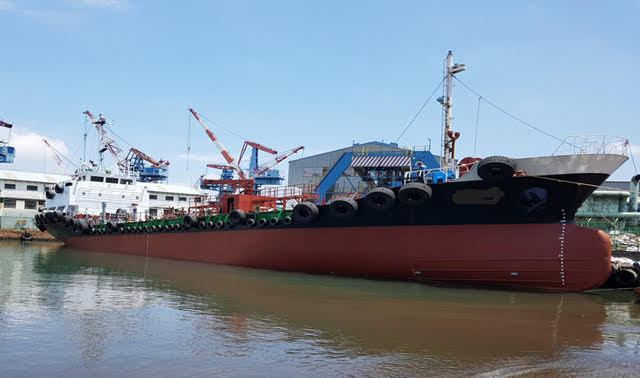 we can develop for sale the below product tanker .