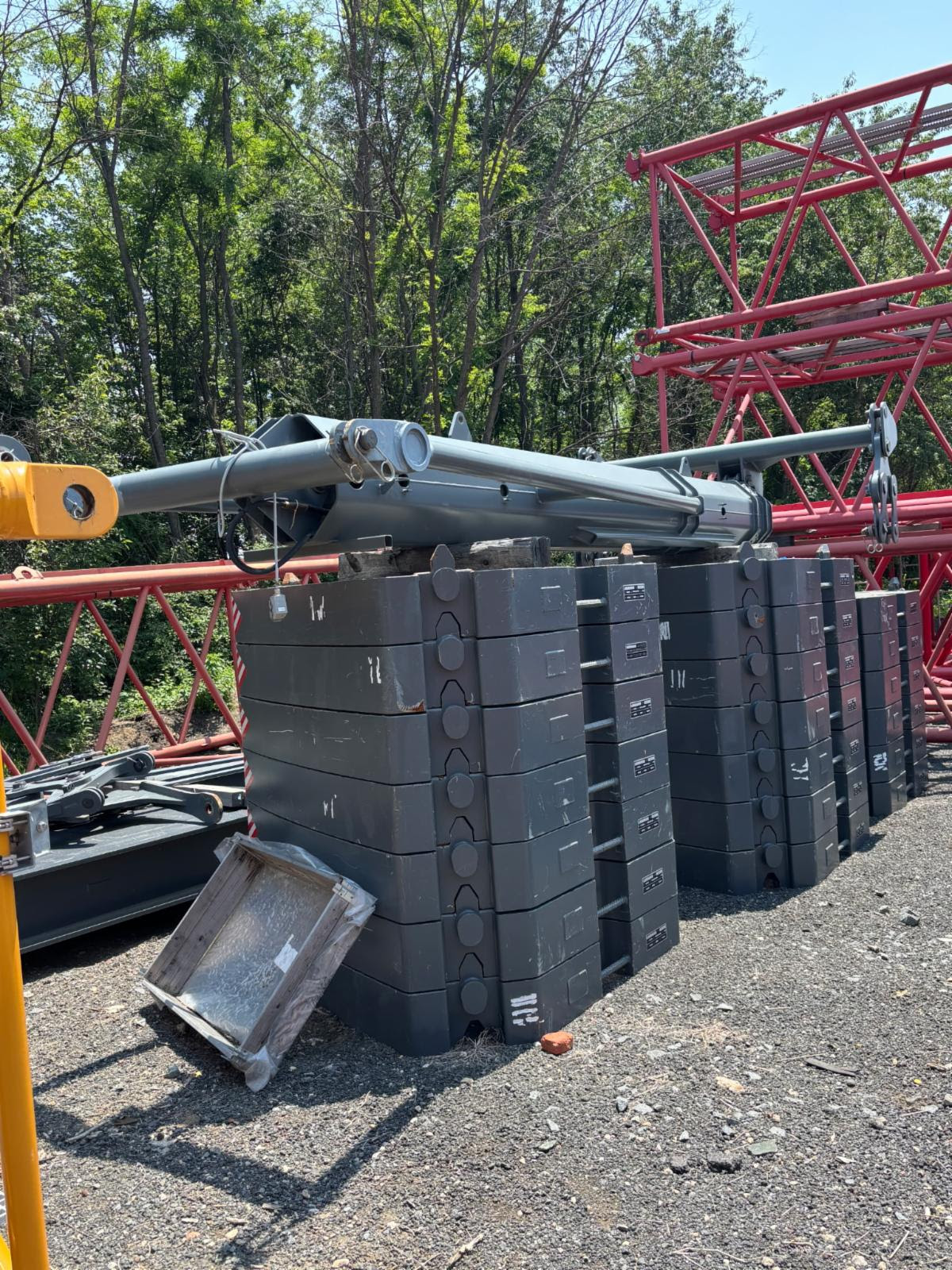 2016 LR1300 Super Lift Tray
