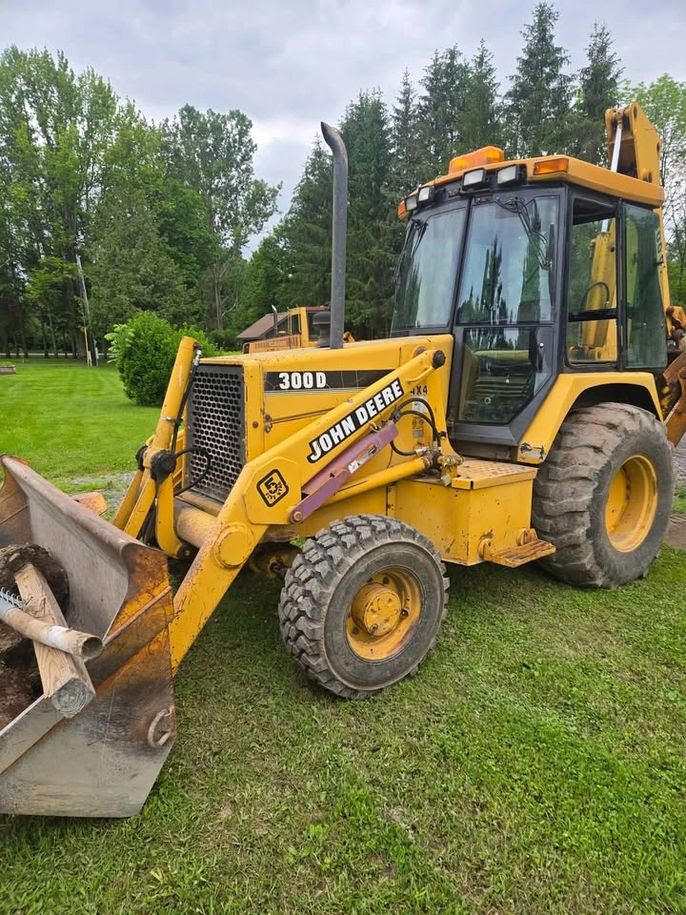 1990 John Deere 300D Backhoe Loader