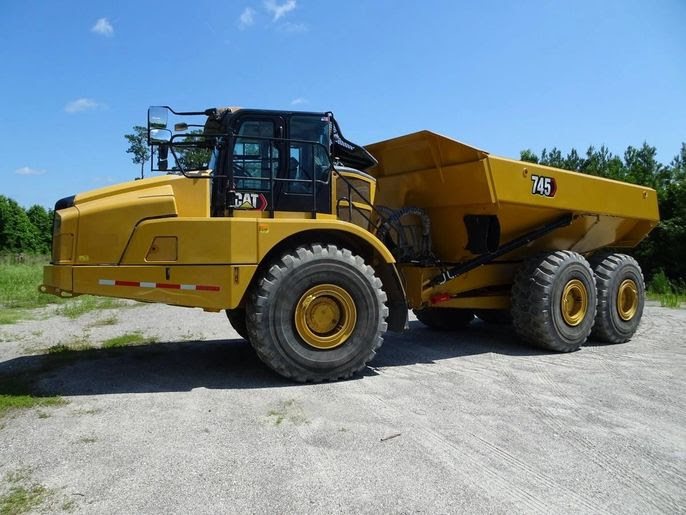 Nice!!! 2023 CAT 745 Haul Truck