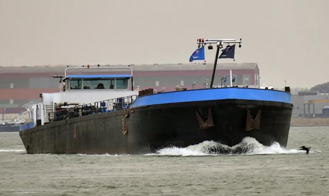 For Sale: Double Hull Inland Motor Tanker 2144 ton