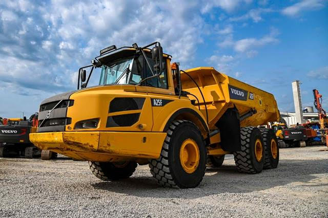 Used articulated dumper