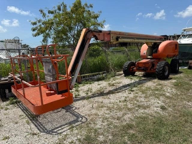 2007 JLG 660SJ 4WD 66 Boom Lift & Power Screen Titan 1800 Triple Deck Screener