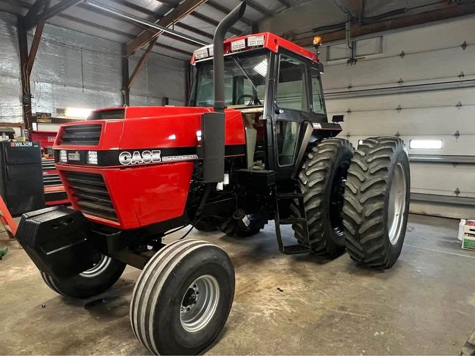 Nice! CASE 2594 Farm Tractor 
