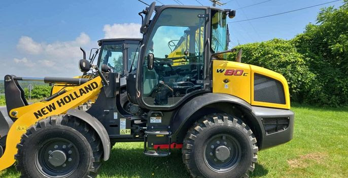 2022 New Holland W80C Loader
