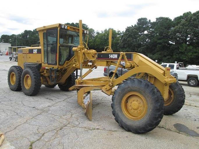 2003 CAT 140H 