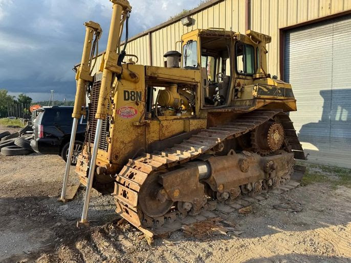 2006 CAT D8N Dozer, Parts Machine