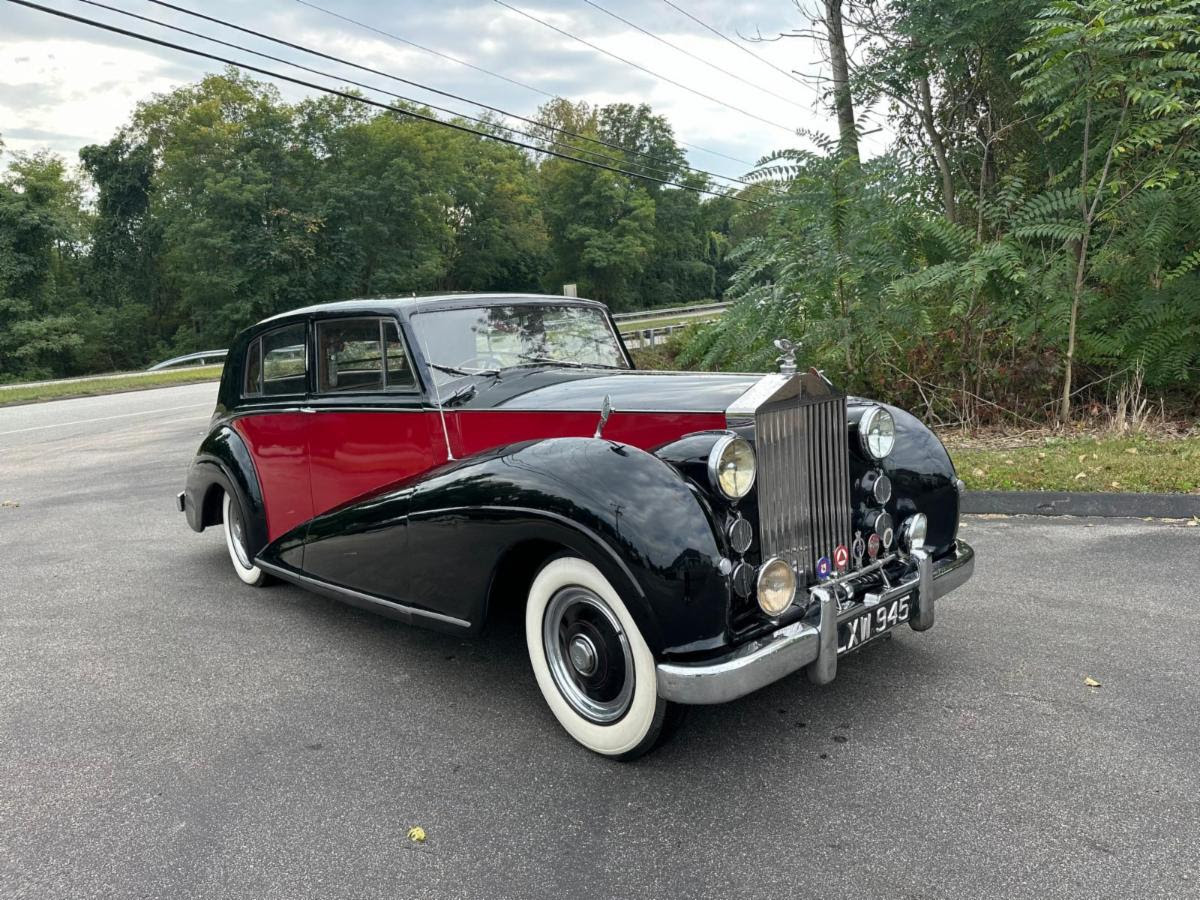 1951 Rolls-Royce Silver Wraith by James Young