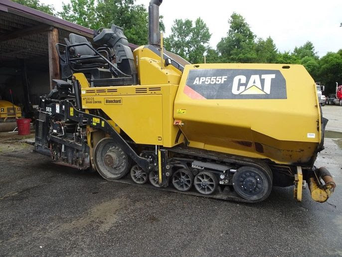 2016 CAT AP555F Paver