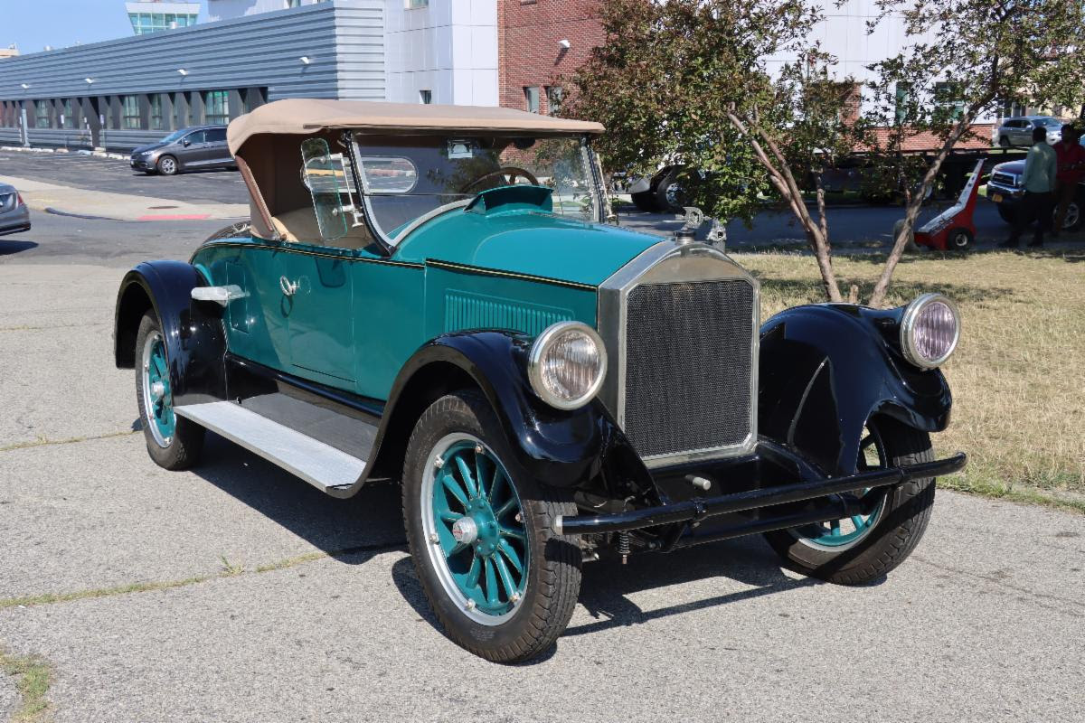 1926 Pierce Arrow Model 80 Roadster with Rumble Seat