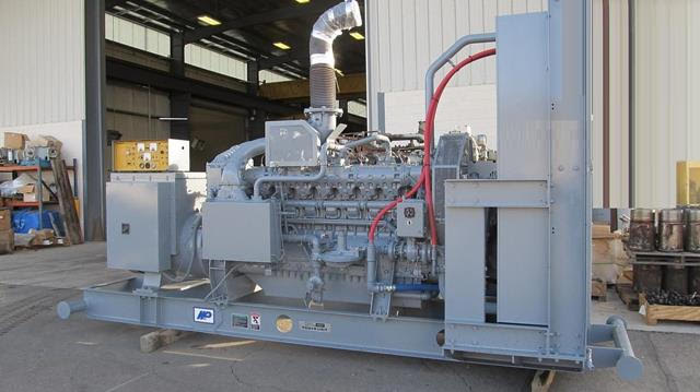 375 kW Waukesha H24GLD-LCR Cat SR4 Genset