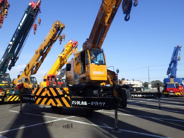 25 ton kobelco rough terrain
