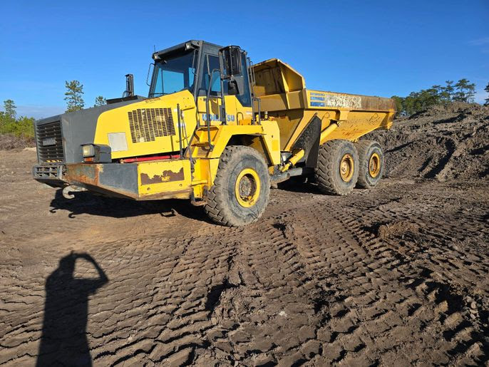 2011 Komatsu HM300-2 Haul Truck