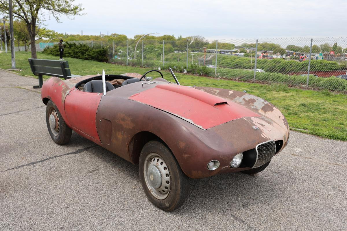 1958 Arnolt-Bristol Deluxe Roadster 