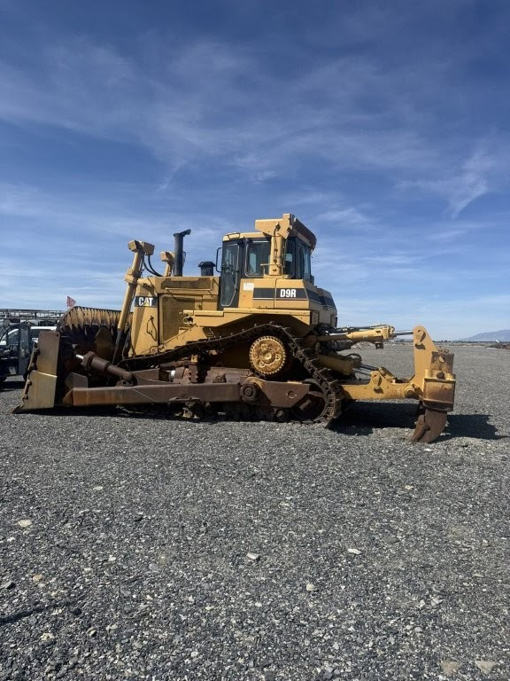 2002 Caterpillar D9R Dozer