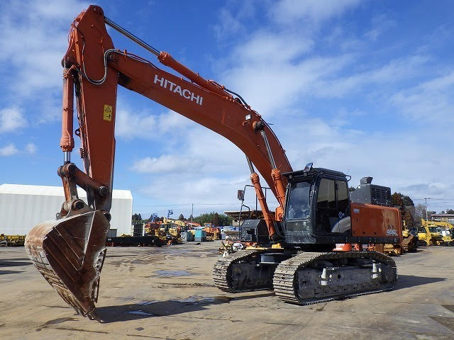 We have the following unit to offer from Japan:  HITACHI 49 TON EXCAVATOR