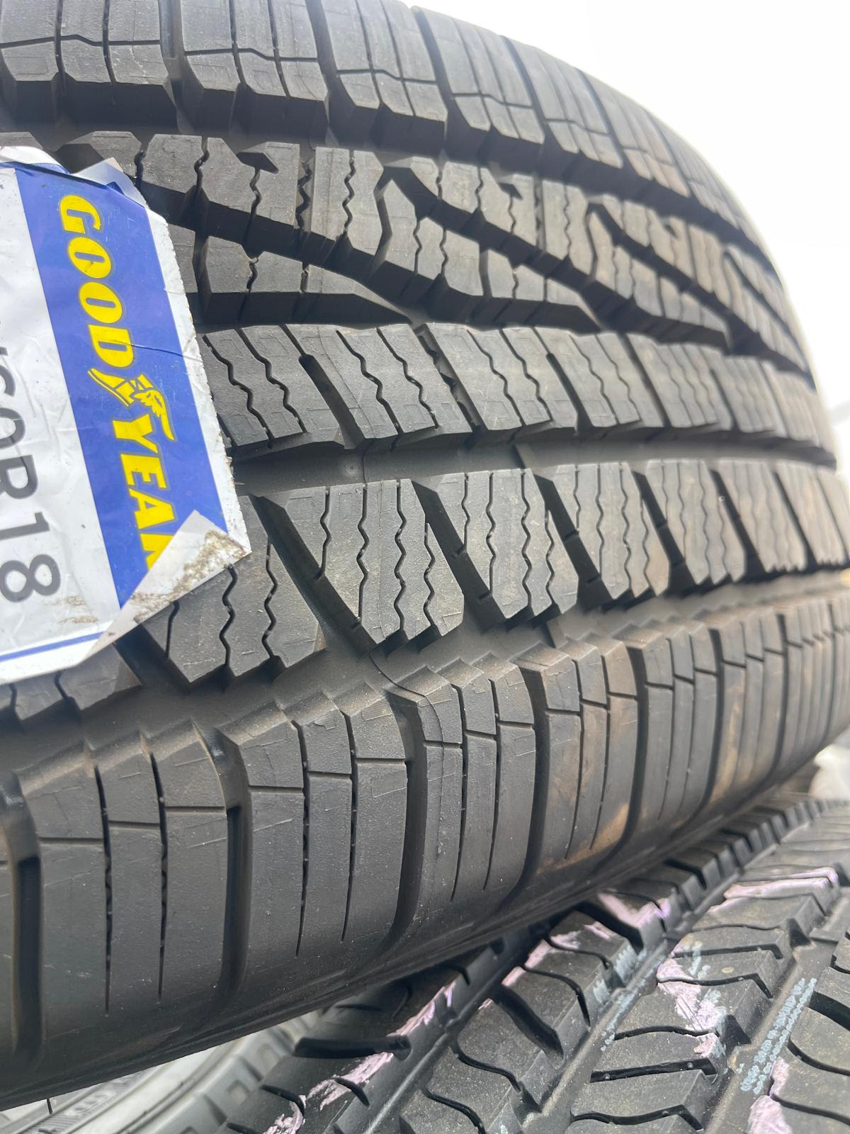 REDUCED FOR FAST CASH SALE Mixed Brands Tires Closeout. 568 Units. EXW Los Angeles $55.00 Unit.
